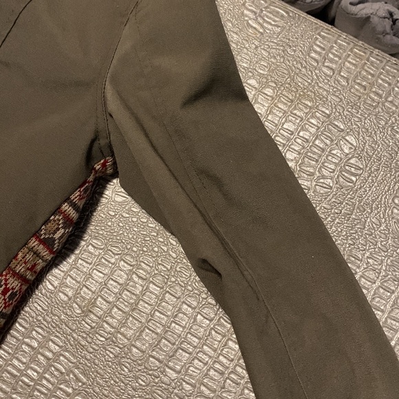 Jacket - Picture 9 of 11